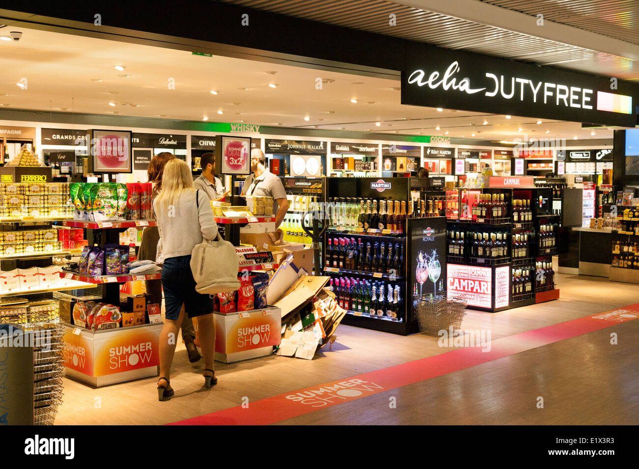 Duty free airport italy hi-res stock photography and images - Alamy