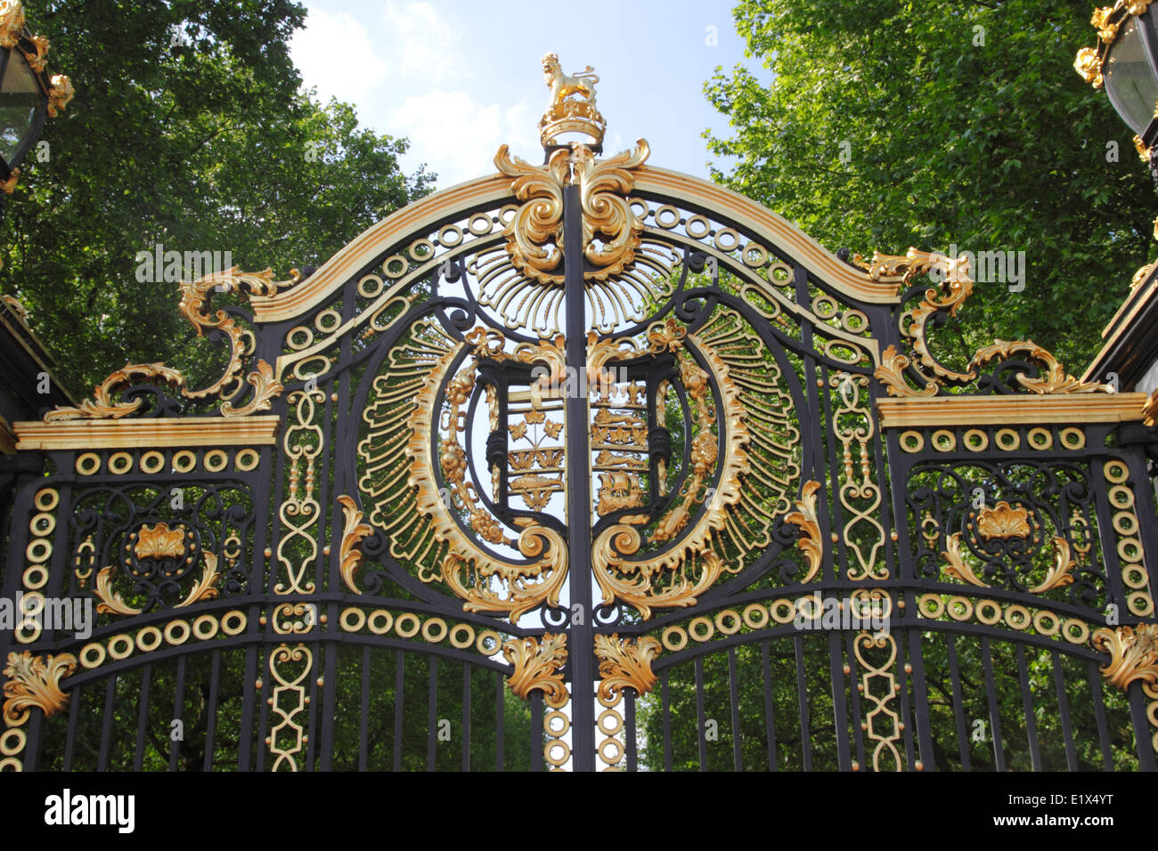 Canada Gate entrance to Green Park London Stock Photo