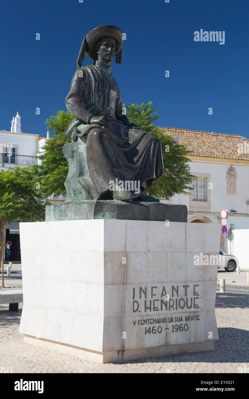 Statue of Prince Henry 'the Navigator' Lagos, Algarve, Portugal Stock Photo