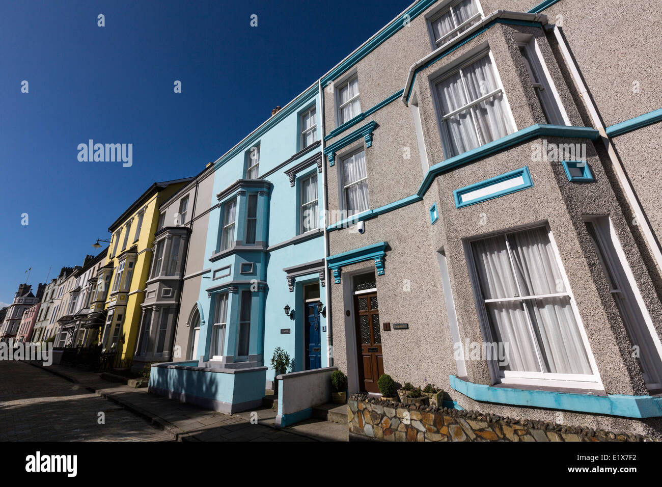 Colored houses in Market Street Caernarfon Stock Photo Alamy