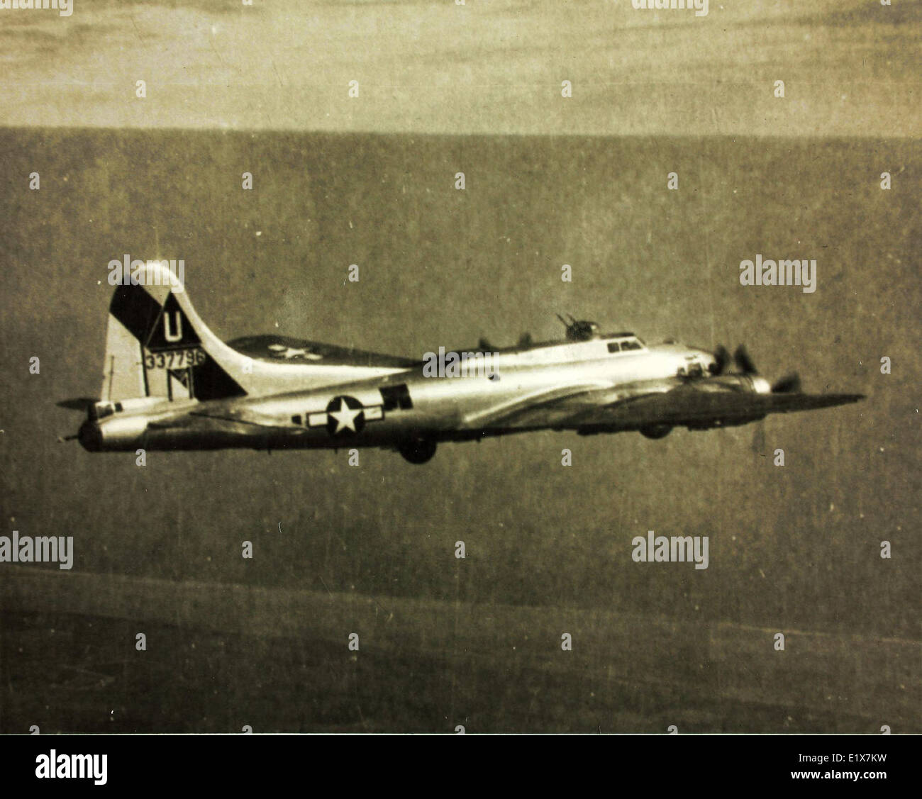 The 457th Bomb Group, part of the U.S. Army Air Forces, flew B-17 ...
