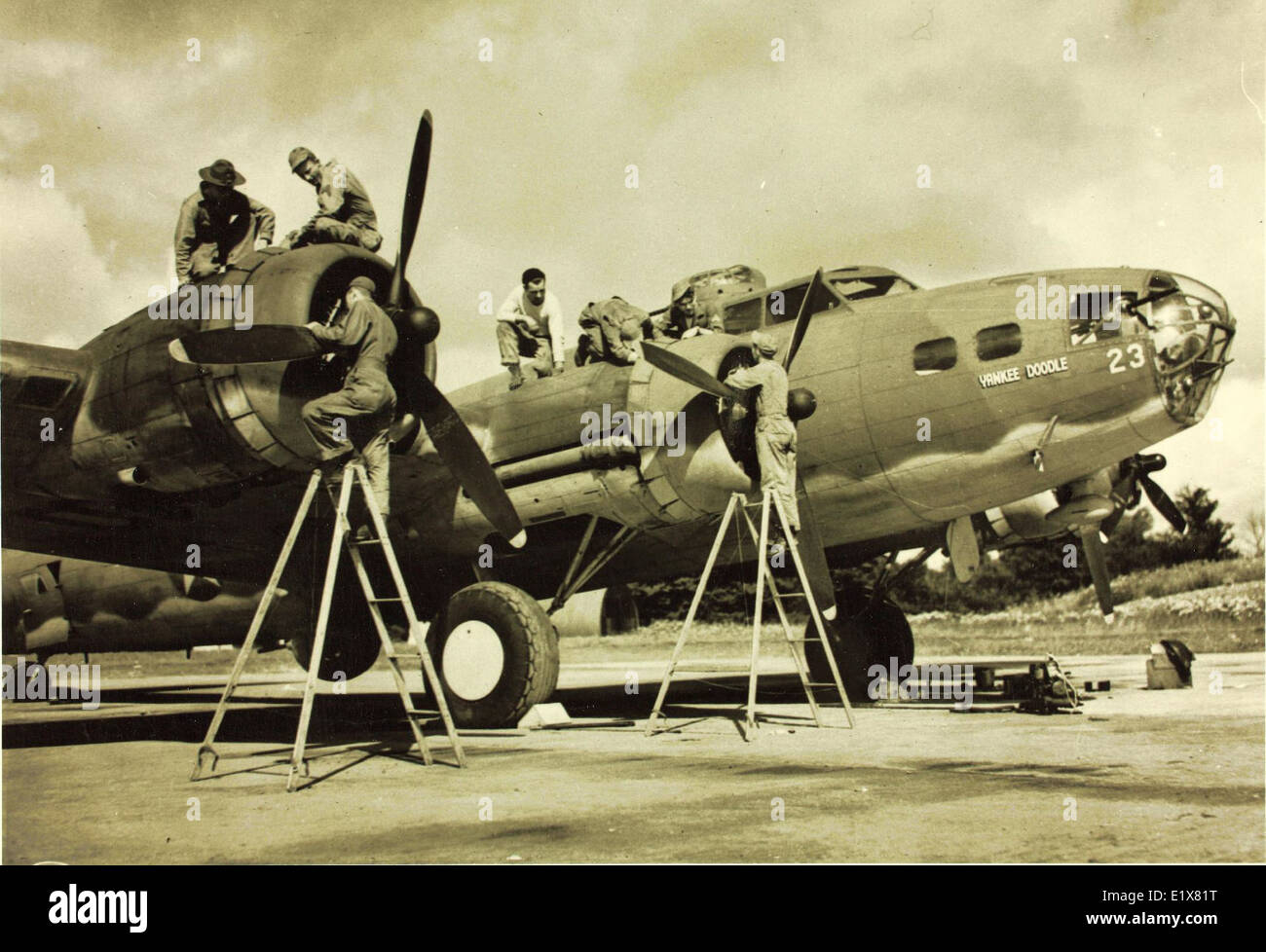 487th Bomb Group B-17 Stock Photo - Alamy