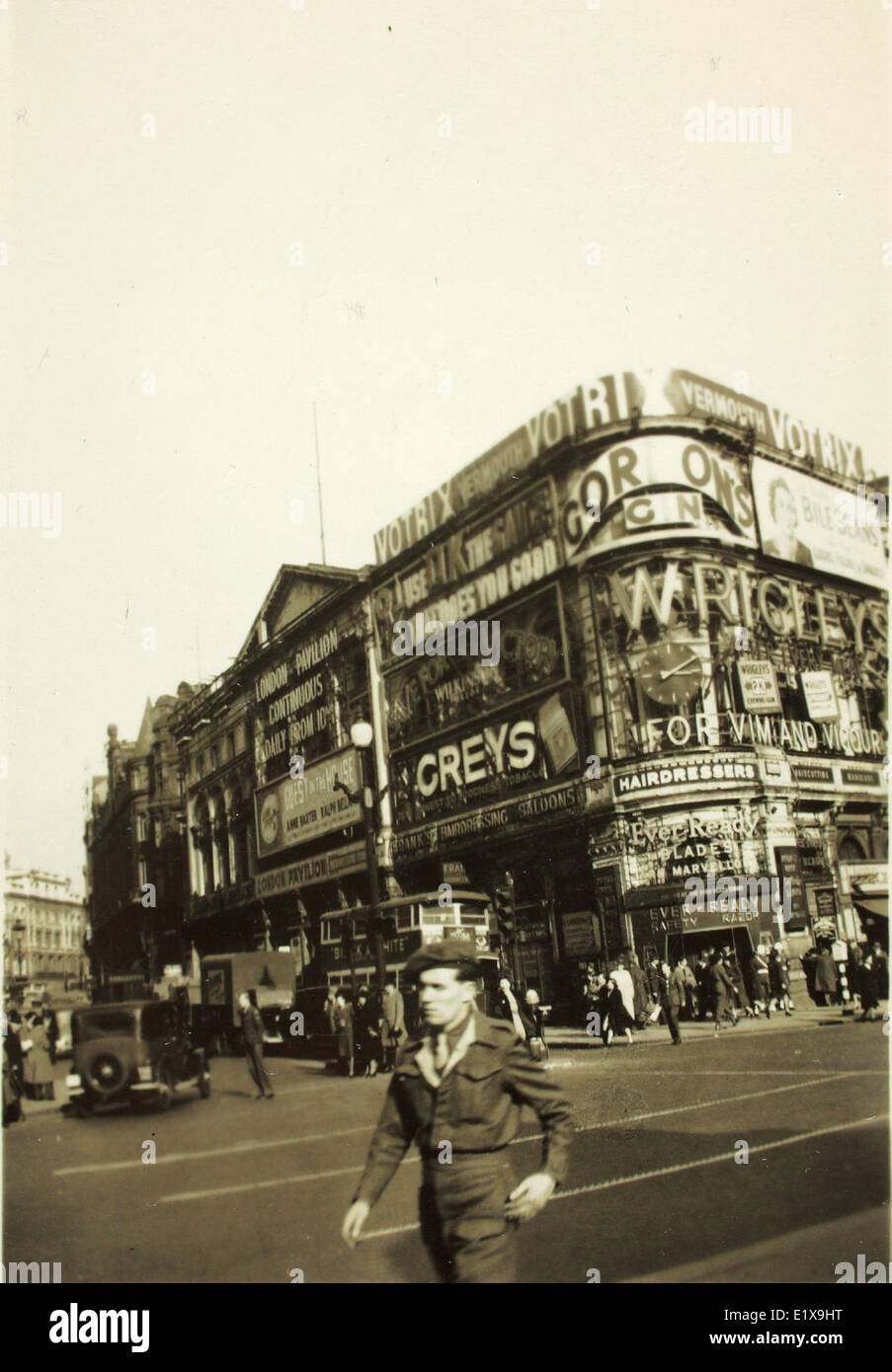 World war ii london hi-res stock photography and images - Alamy
