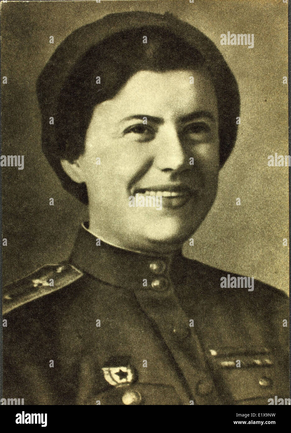 Women of world war two hi-res stock photography and images - Alamy