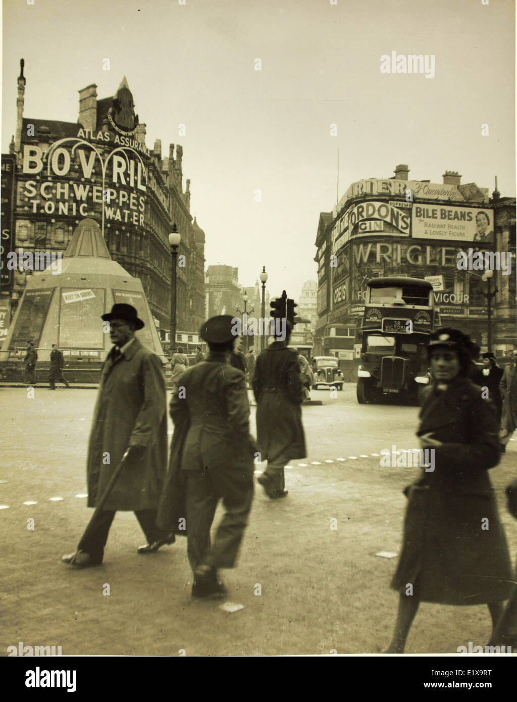 City of london wwii evacuation hi-res stock photography and images - Alamy