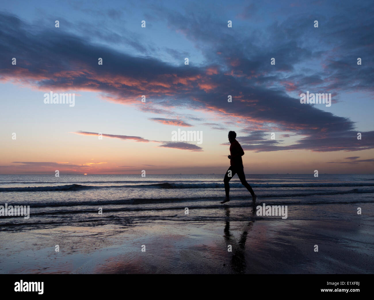 Barefoot running hires stock photography and images Alamy