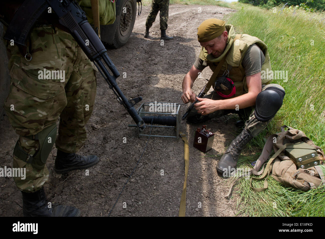 Donbas, Donetsk, Ukraine. 9th June, 2014. Ukrainian Army combat engineers prepare foucade bombs for the destruct at Donbas(Donetsk region) Credit:  Sergii Kharchenko/Pacific Press/Alamy Live News Stock Photo