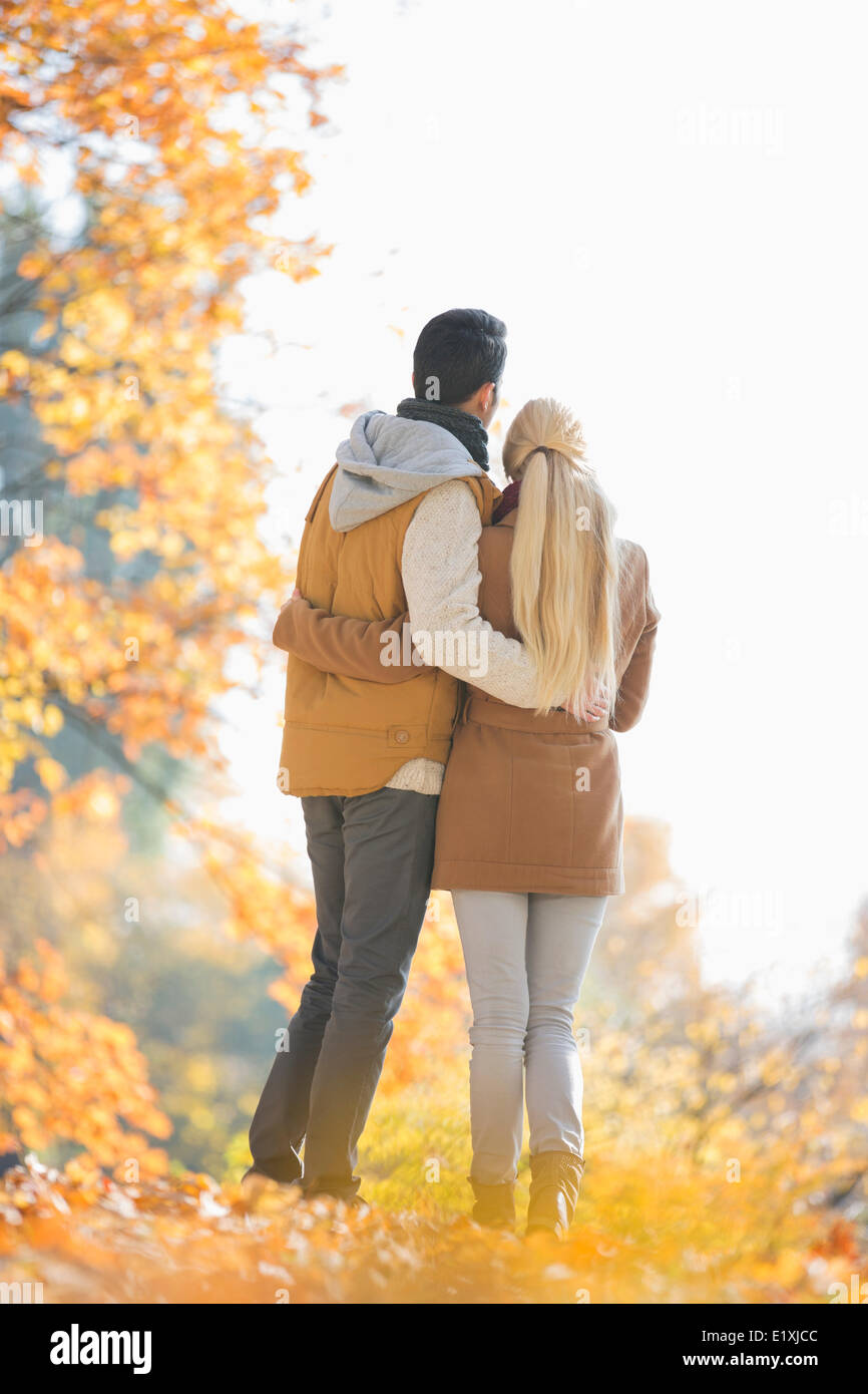 Back view of couple arm in arm hi-res stock photography and images - Alamy