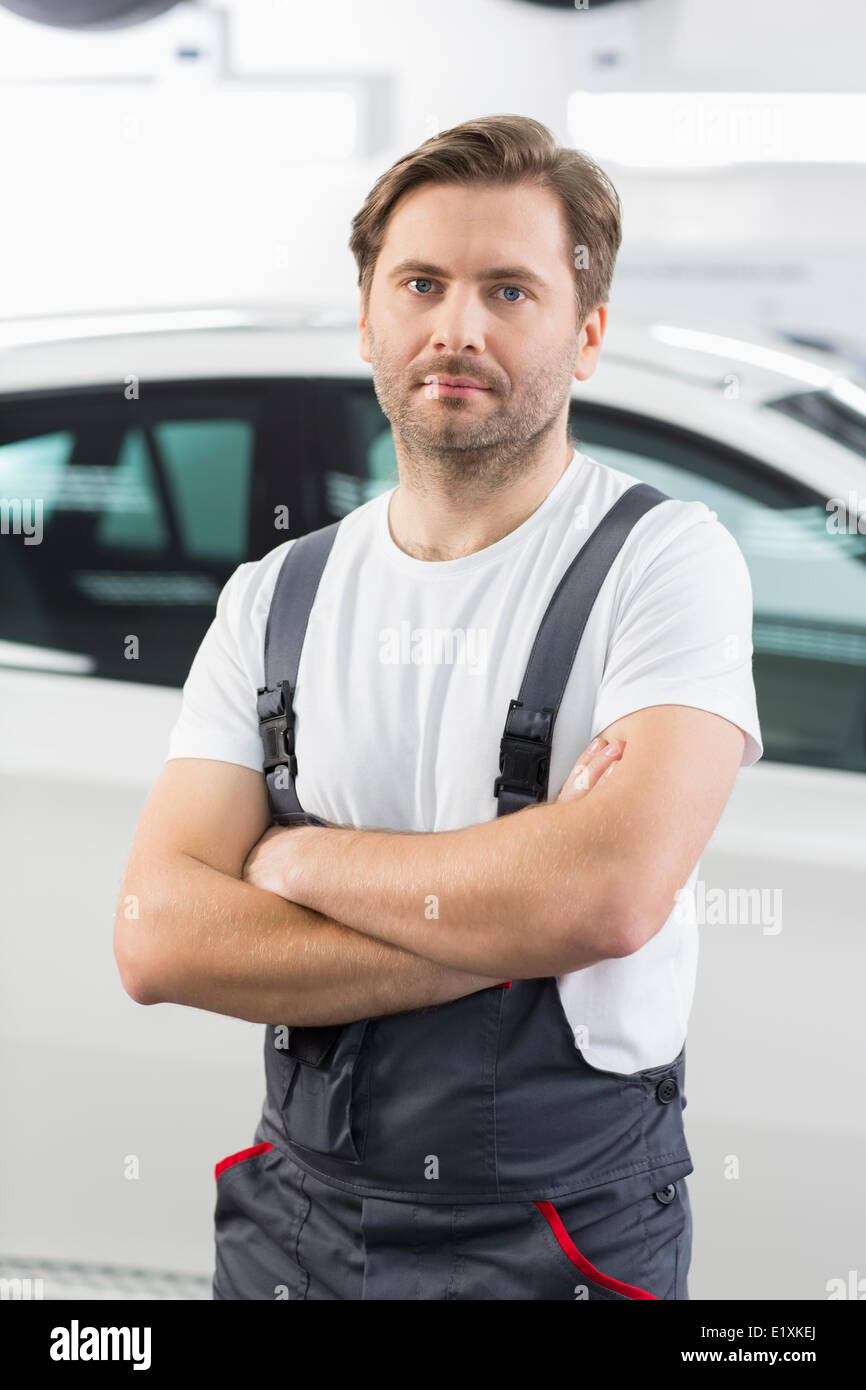 Mechanic man portrait hires stock photography and images Alamy