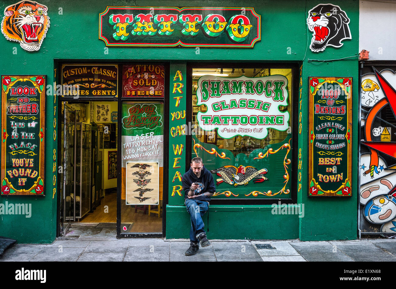 Ireland, Dublin, a tatoo shop in the Temple Bar quarter Stock Photo