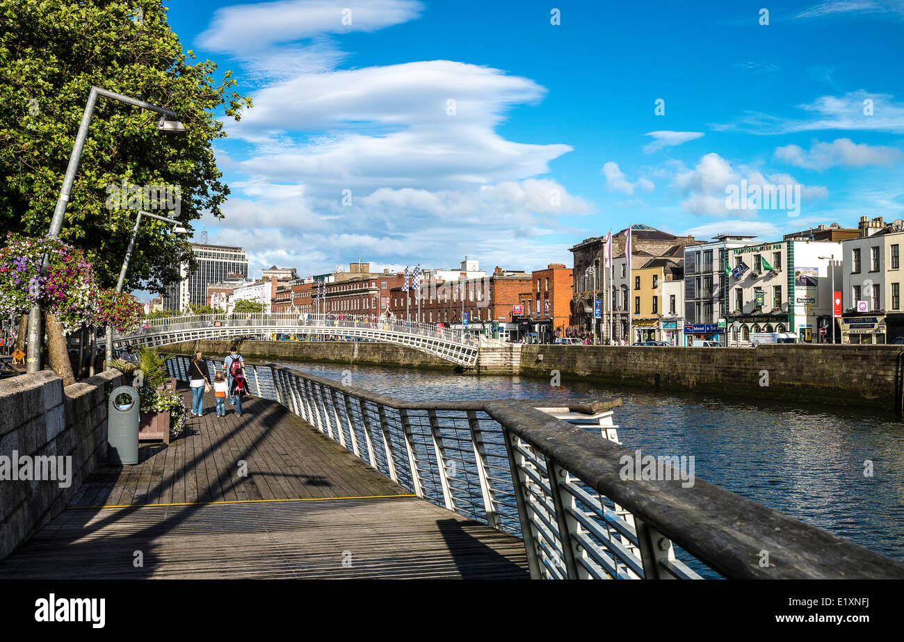 Ireland, Dublin, view of the city on the Liffey river in the Temple Bar district Stock Photo
