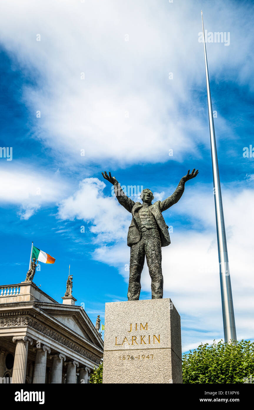 Ireland, Dublin, O'Connel street, the Jim Larkin monument Stock Photo