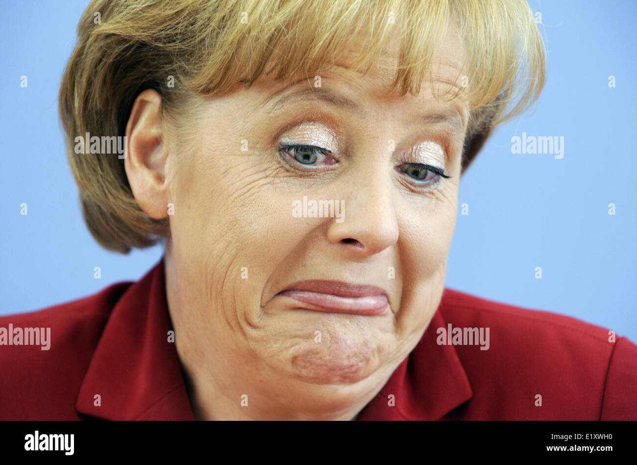 Chancellor Angela Merkel (CDU) makes a face after one of the journalists' questions during the federal press conference (23.07.2008). Foto: Rainer Jensen dpa/lbn    (c) dpa - Report    Stock Photo