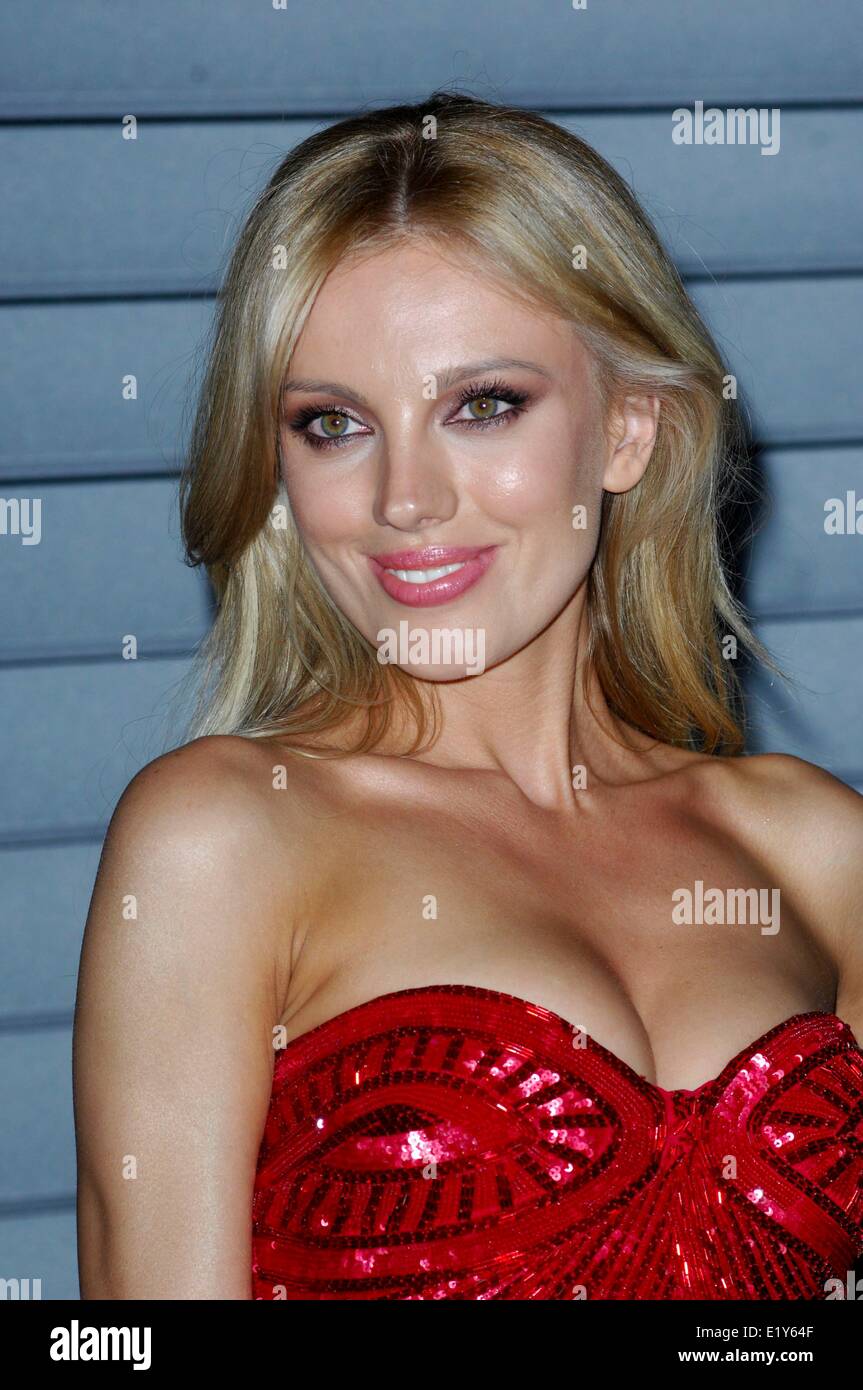 Los Angeles, California, USA. 10th June, 2014. Bar Paly at arrivals for