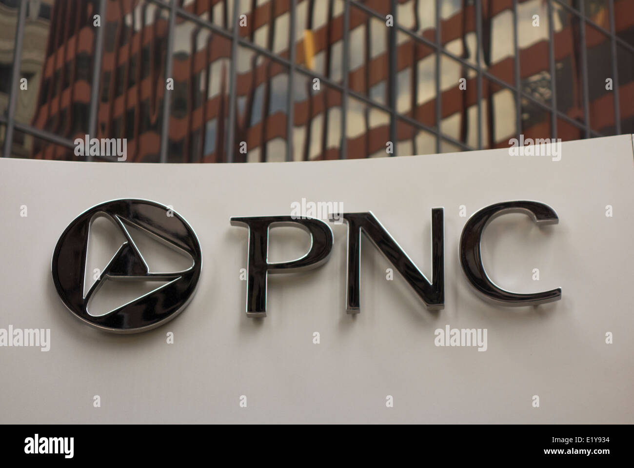 PNC financial services group building in Pittsburgh PA Stock Photo Alamy