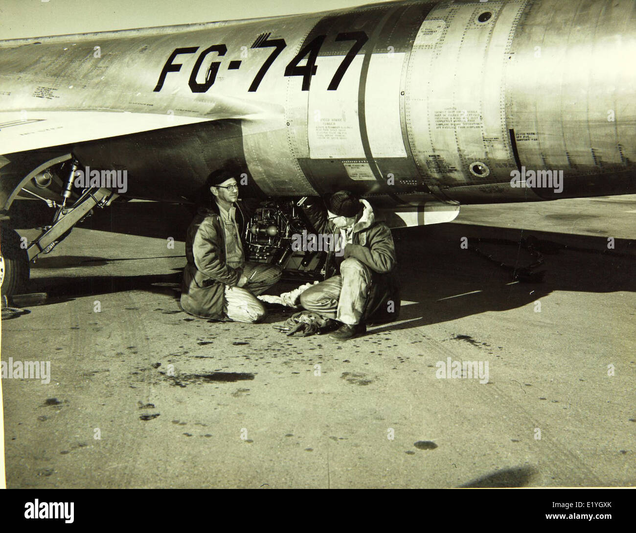 Convair/General Dynamics Ft. Worth Plant and Personnel Stock Photo Alamy