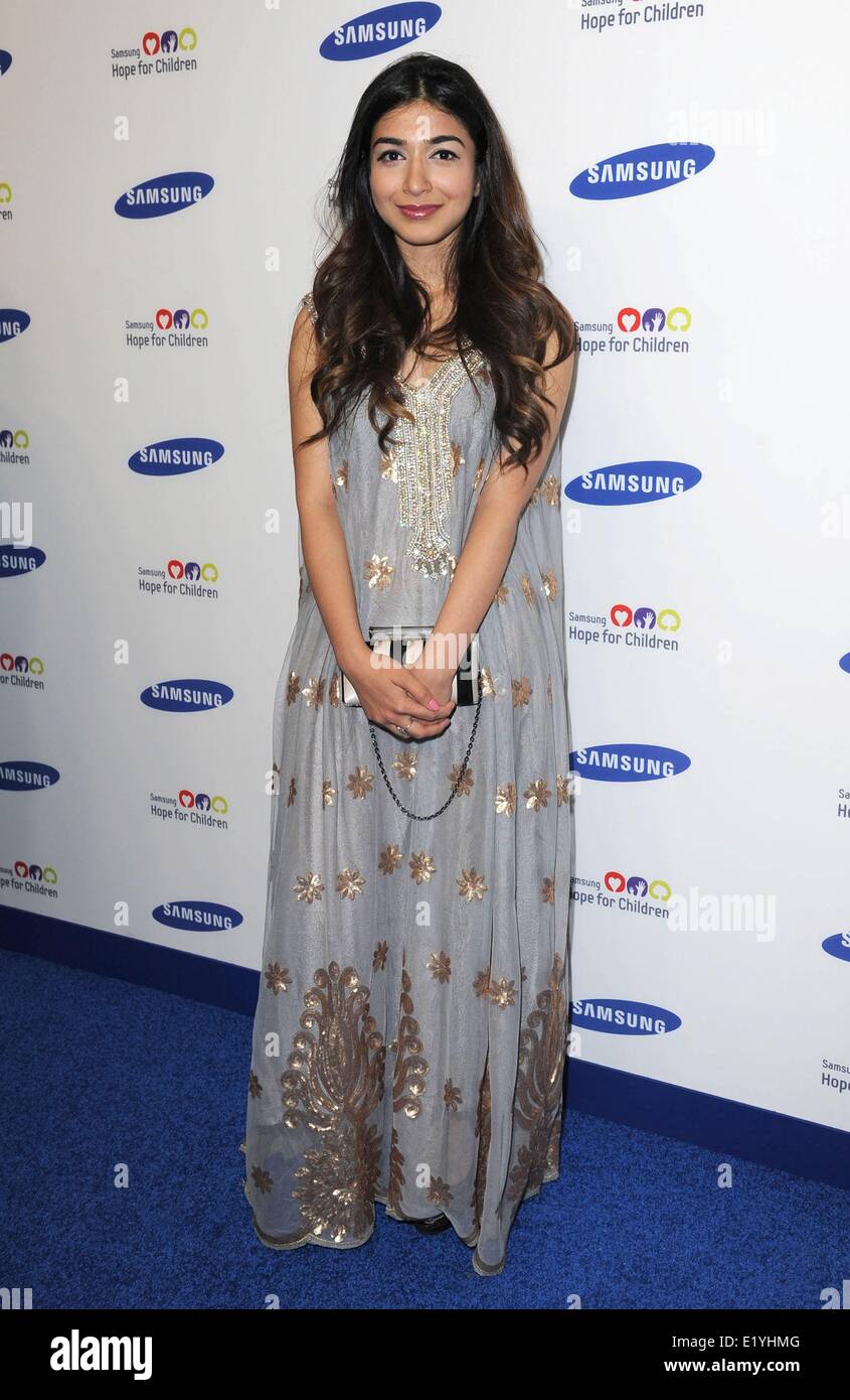 Shiza Shahid at arrivals for Samsung Hope for Children Gala 2014 ...