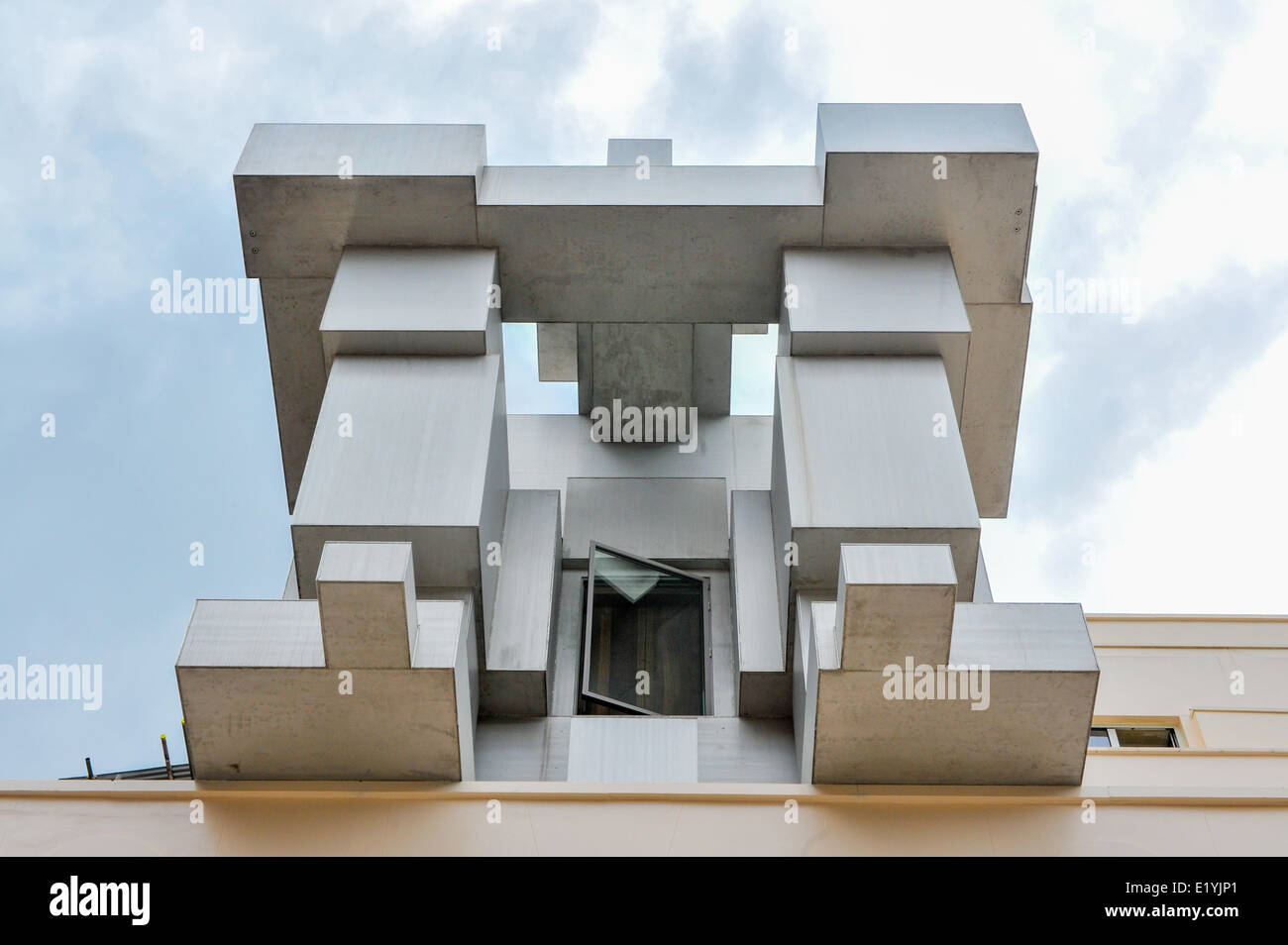 Mayfair, London, UK. 11th June 2014. The sculpture by Antony Gormley