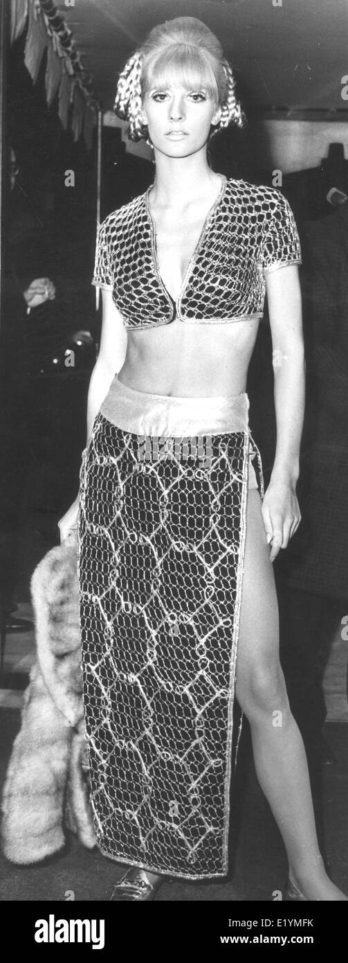 London, UK, UK. 14th Apr, 1967. Model, actress VICKI HODGE at the movie premiere of 'Casino Royale' at the Odeon in Leicester Square. Born October 17, 1946, Hodges is known for The Man Who Couldn't Get Enough (1974), The Stud (1974) and The Tomcat (1968). She was the girlfriend of actor/gangster John Bindon from 1968 to 1981. She is the aunt of Jodie and Jemma Kidd. © KEYSTONE Pictures/ZUMAPRESS.com/Alamy Live News Stock Photo