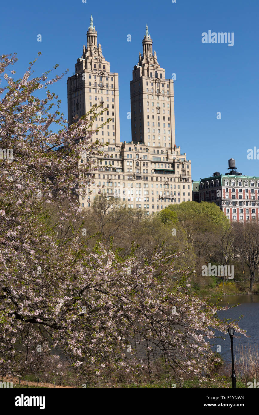 San Remo, Central Park West Side Apartments, NYC Stock Photo Alamy
