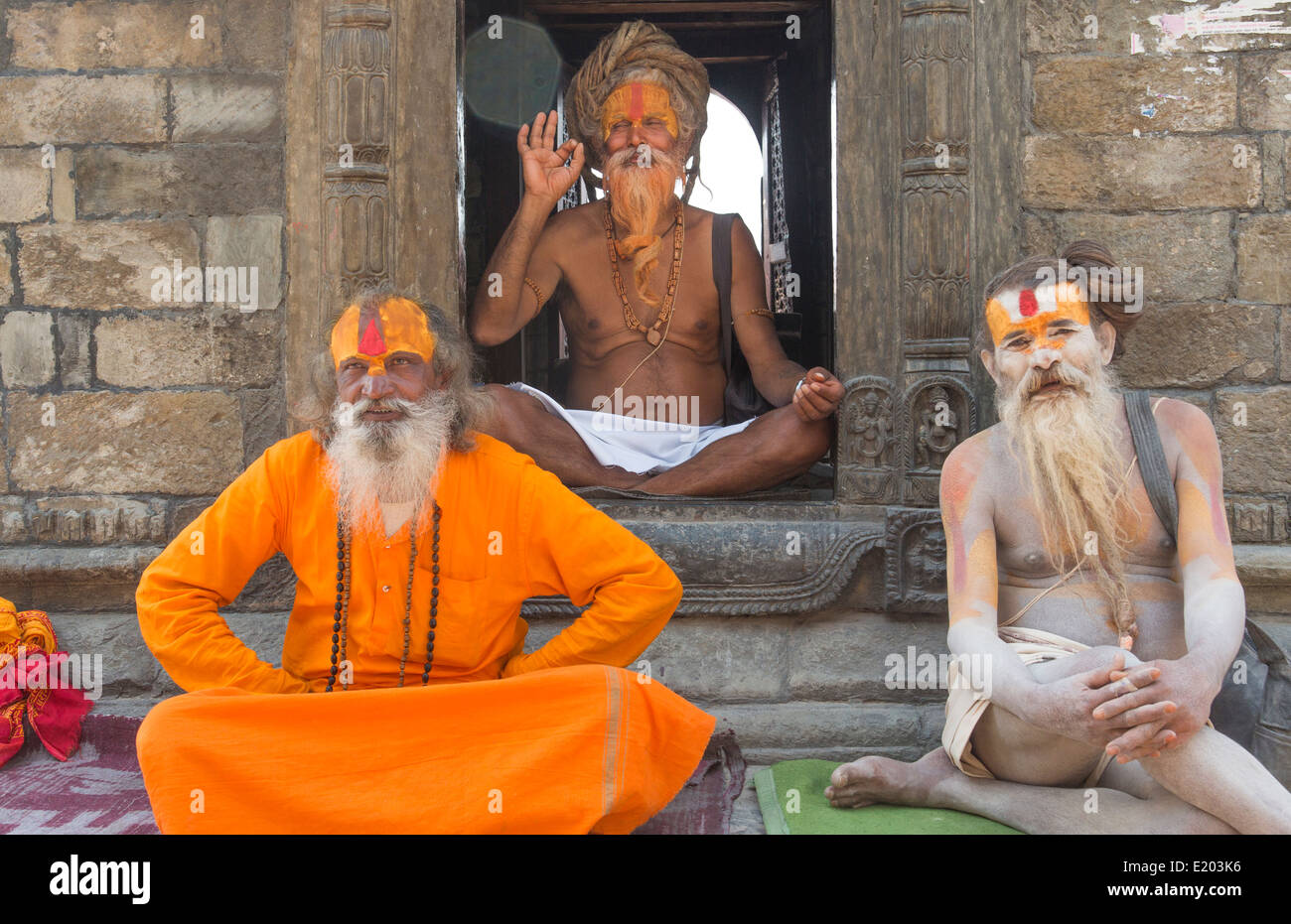 Kathmandu Nepal Sadus painted men pose for portrait in Pashupatinath.Buddhist, Buddhism 92 93 94 Stock Photo