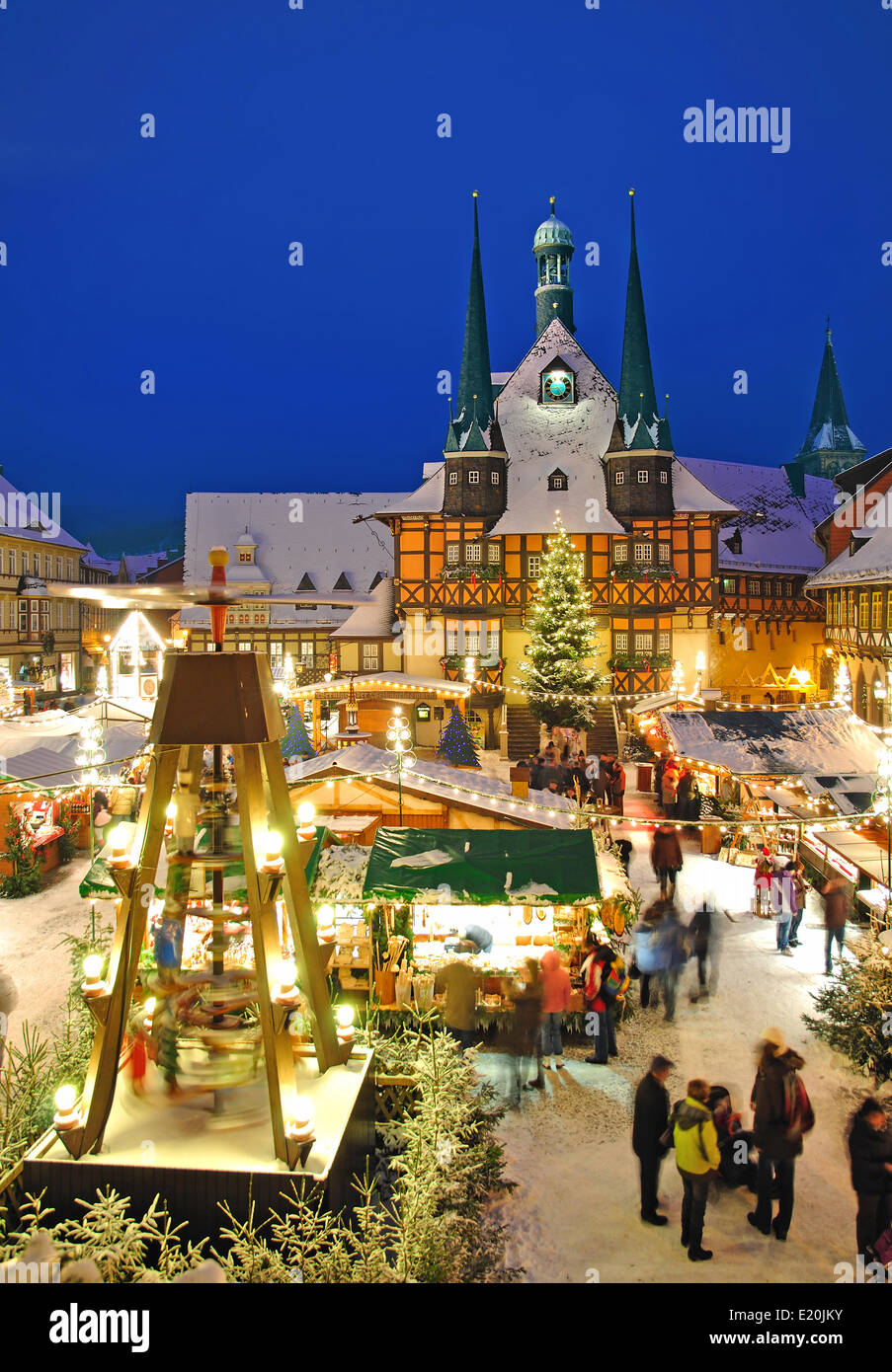 Christmas Market in Wernigerode Stock Photo Alamy
