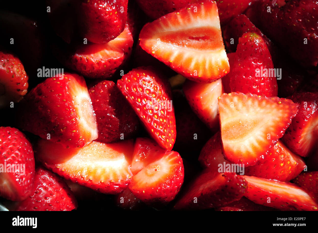 Chopped strawberries close up hi-res stock photography and images - Alamy
