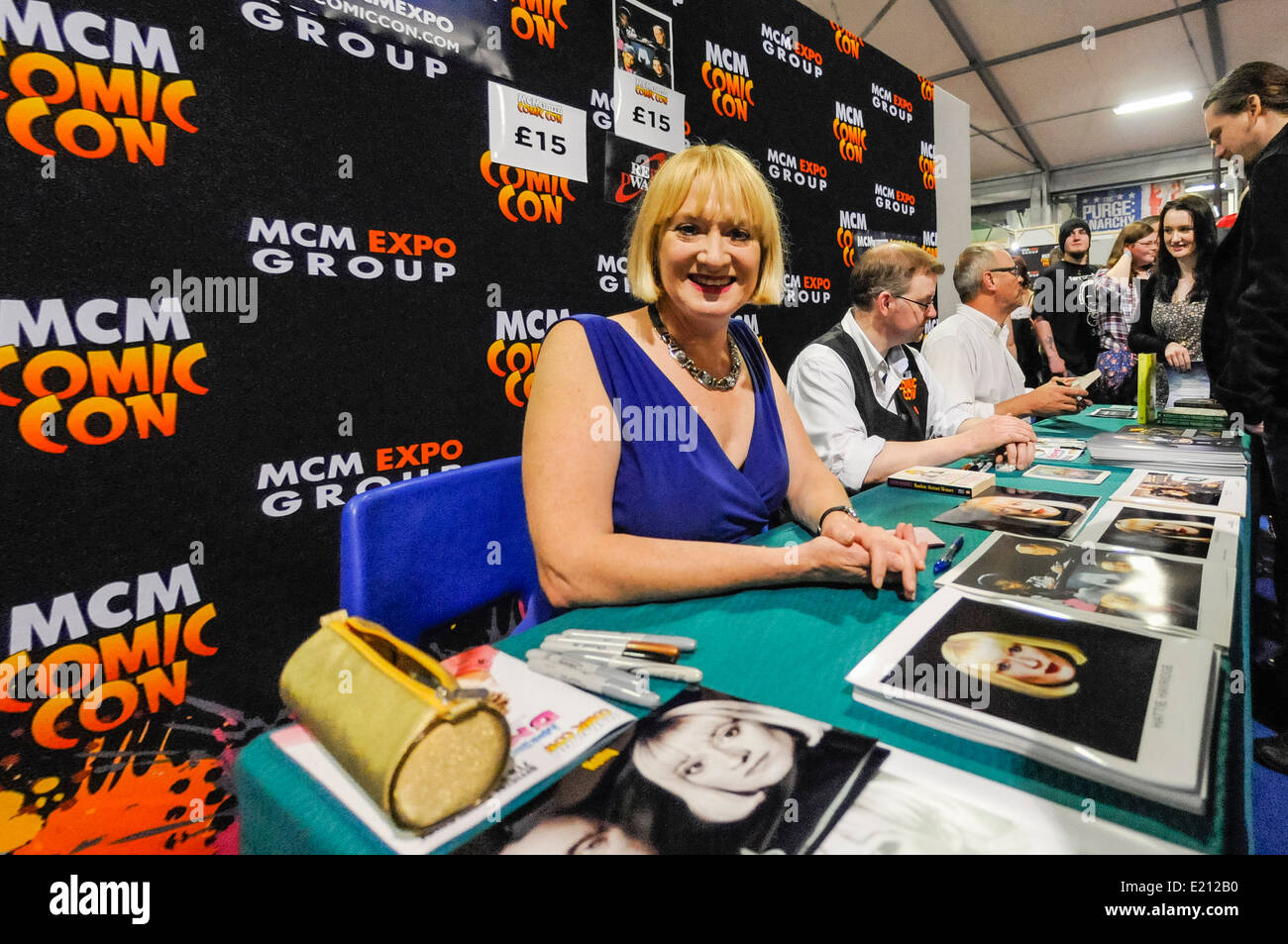 Hattie Hayridge signs autographs for fans at Comicon Stock Photo