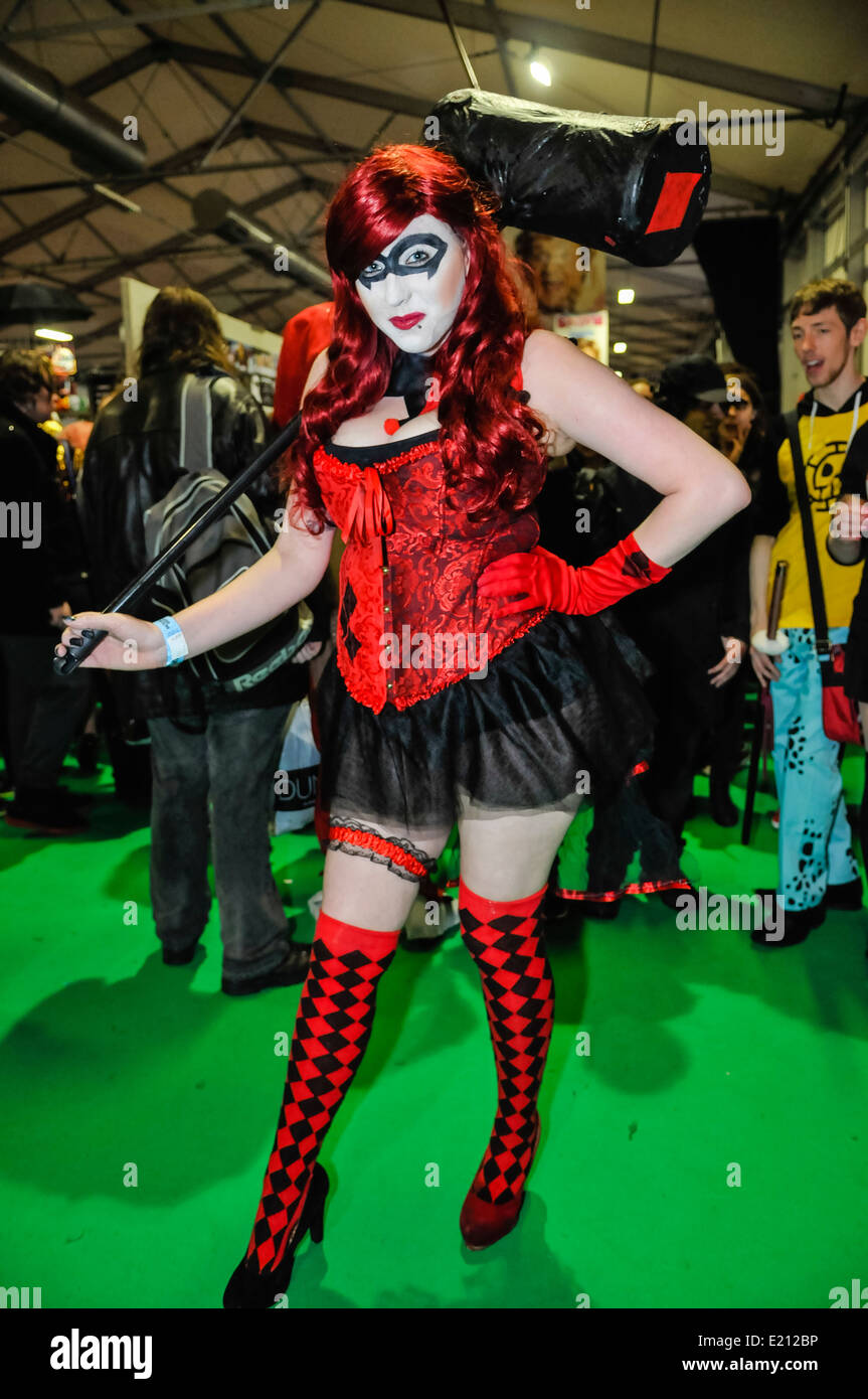 Woman attends Comicon dressed as Harlequin from Batman Stock Photo