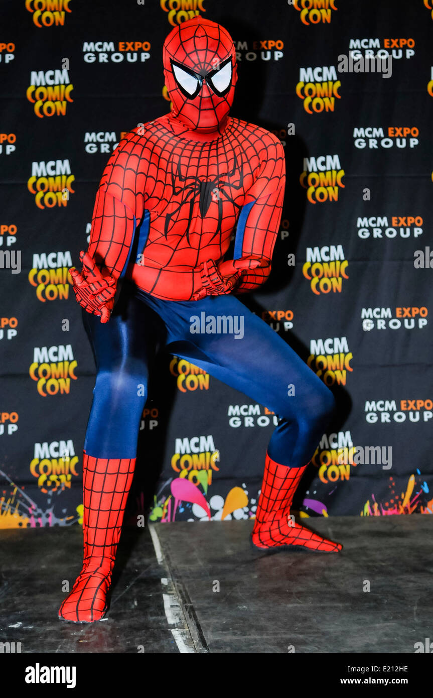 Man attends Comicon dressed as Spiderman Stock Photo - Alamy