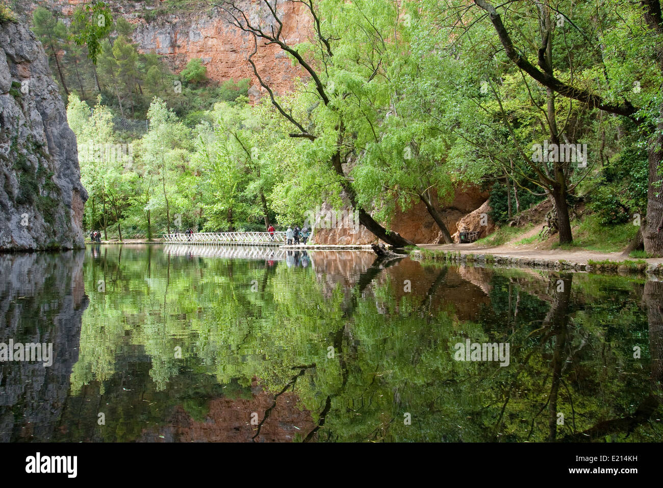 Lake of the Mirror (Lago del Espejo) in the Nature Park of Monasterio de  Piedra, Aragon, Spain Stock Photo - Alamy