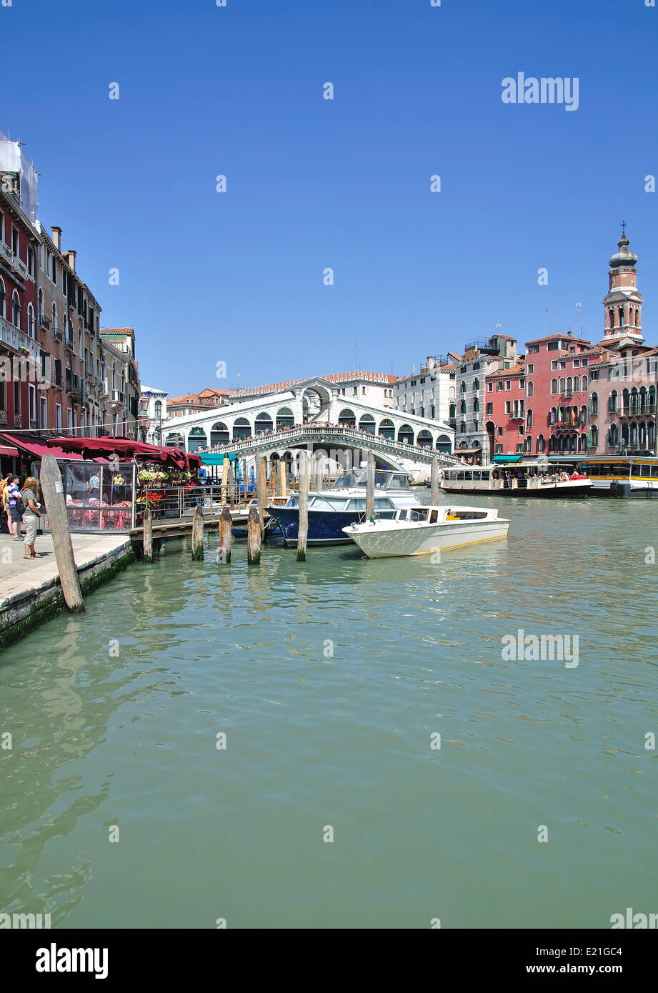 Rialto bridge grande canal hi-res stock photography and images - Alamy