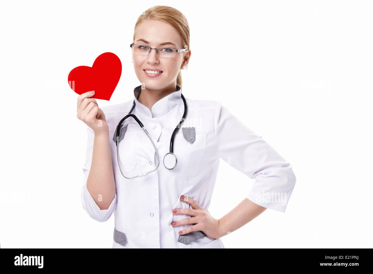 врач с сердечком в руках. сердце в руках врача. доктор без сердца. доктор без сердца. доктор сердце.