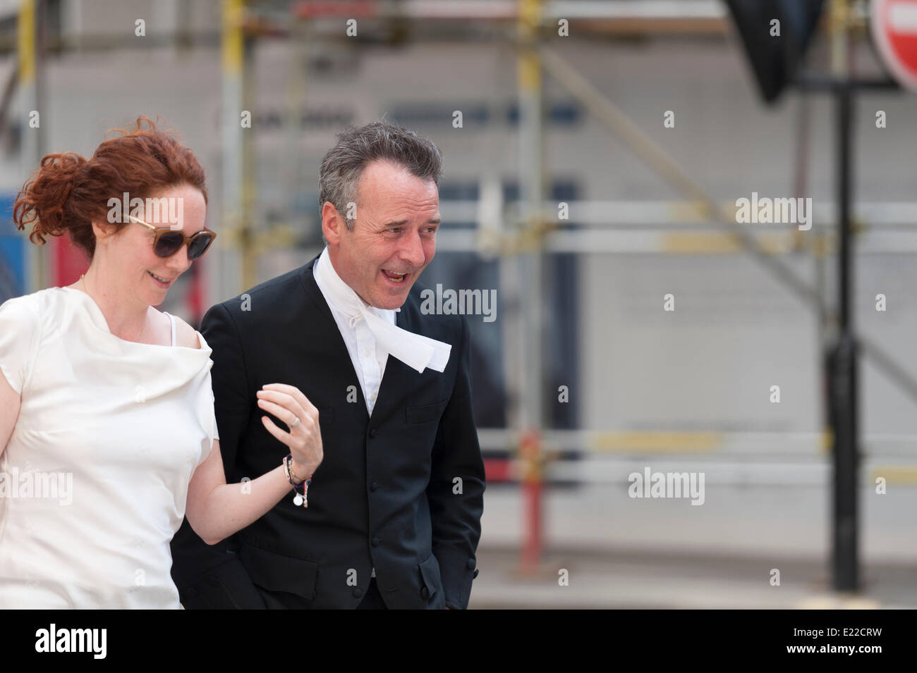 Old Bailey, London, UK. 13th June, 2014. Former CEO of News International, Rebekah Brooks, together with her barrister, Jonathan Laidlaw QC, leave the Old Bailey as the jury in the phone-hacking trial continues to consider the verdicts. Credit:  Lee Thomas/Alamy Live News Stock Photo