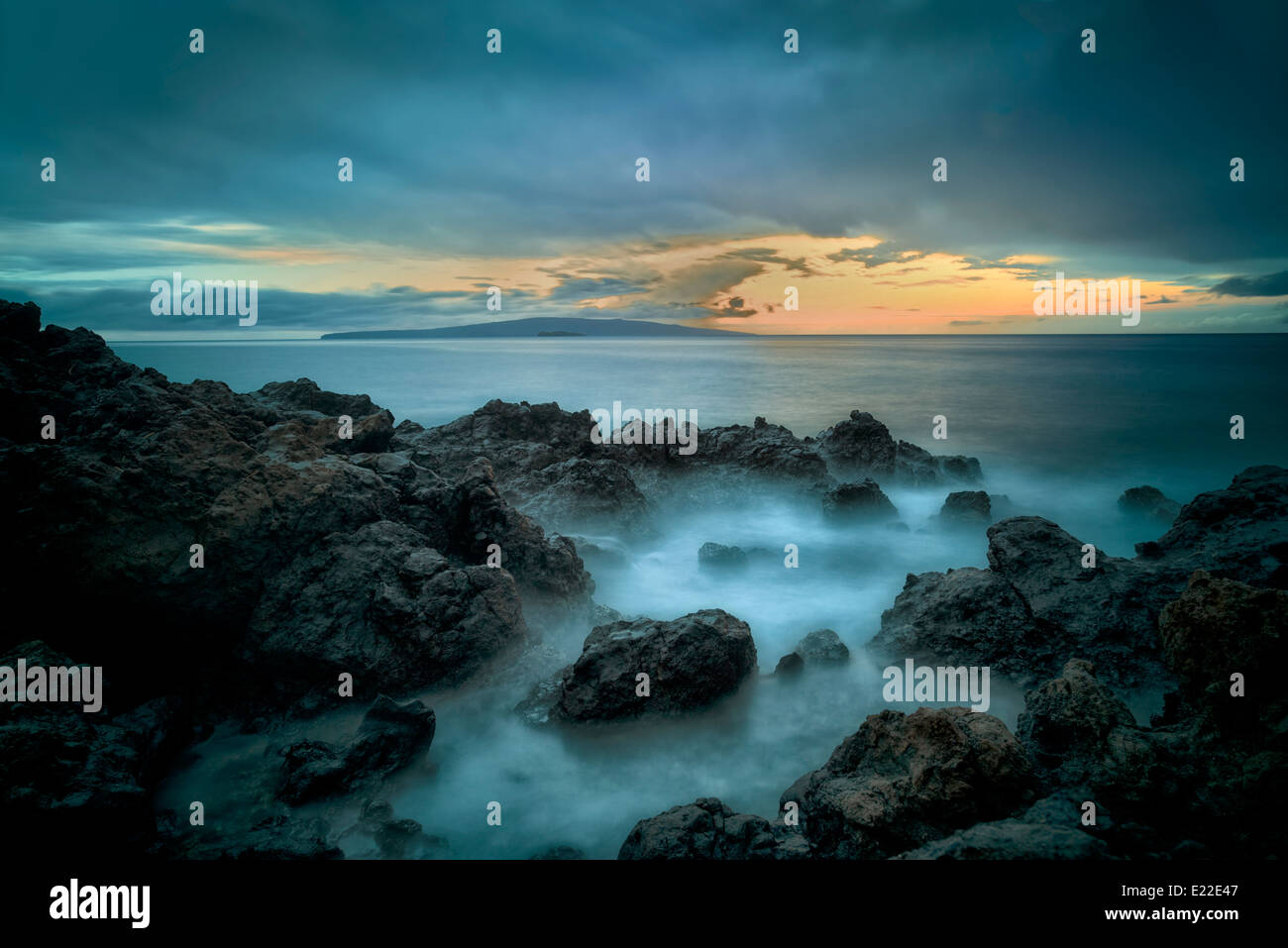 Maui rocky shoreline hi-res stock photography and images - Alamy