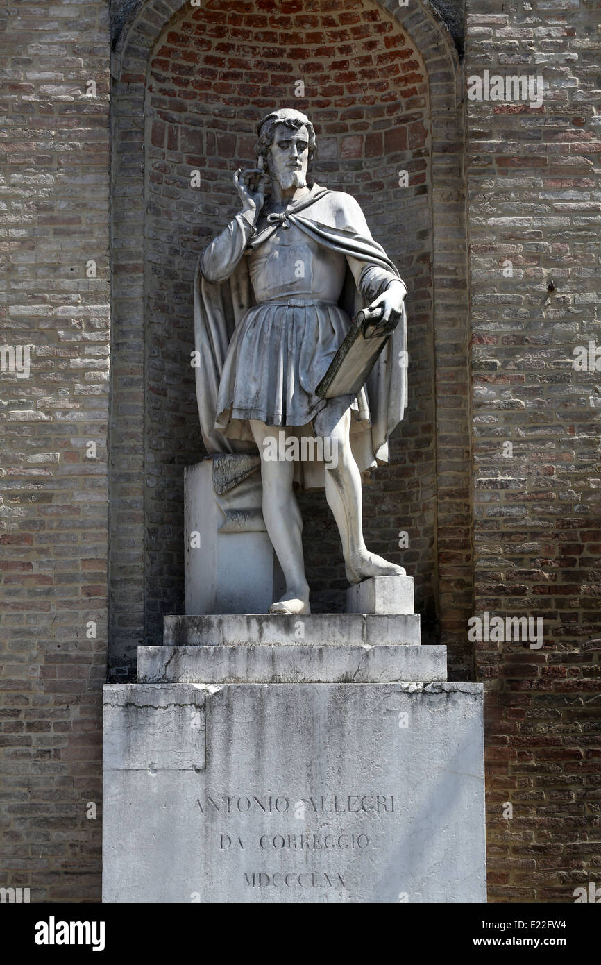 Antonio da Correggio (1489-1534). Italian painter. Statue by Agostino Ferrarini. Garibaldi Square. Parma. Italy. Stock Photo