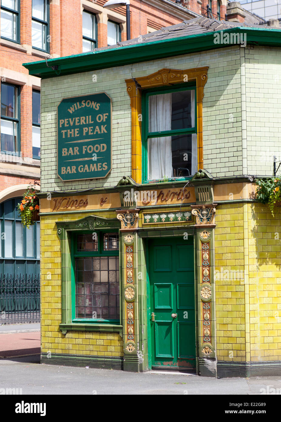 Wilsons Peveril of the Peak, Manchester pub in Great Bridgewater Street, Castlefield, Manchester, UK Stock Photo