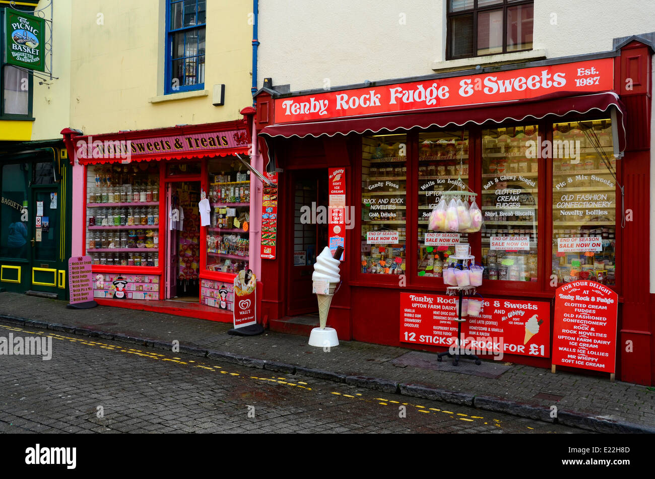 Tenby sweet shop Stock Photo Alamy