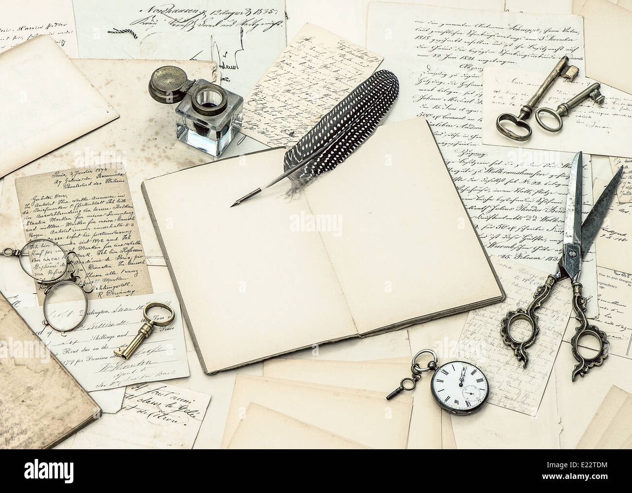 Open journal hi-res stock photography and images - Alamy