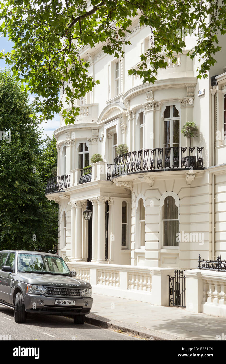 A white stucco house in Notting Hill, London Stock Photo