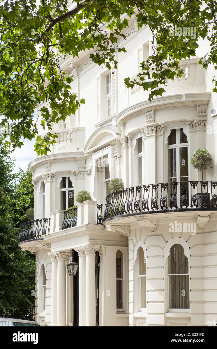 A white stucco house in Notting Hill, London Stock Photo