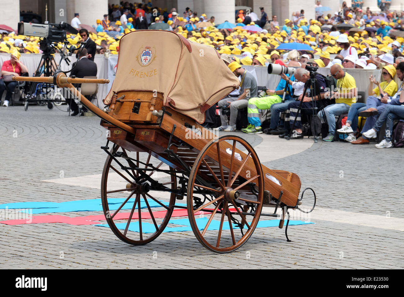 Hand carriage hires stock photography and images Alamy