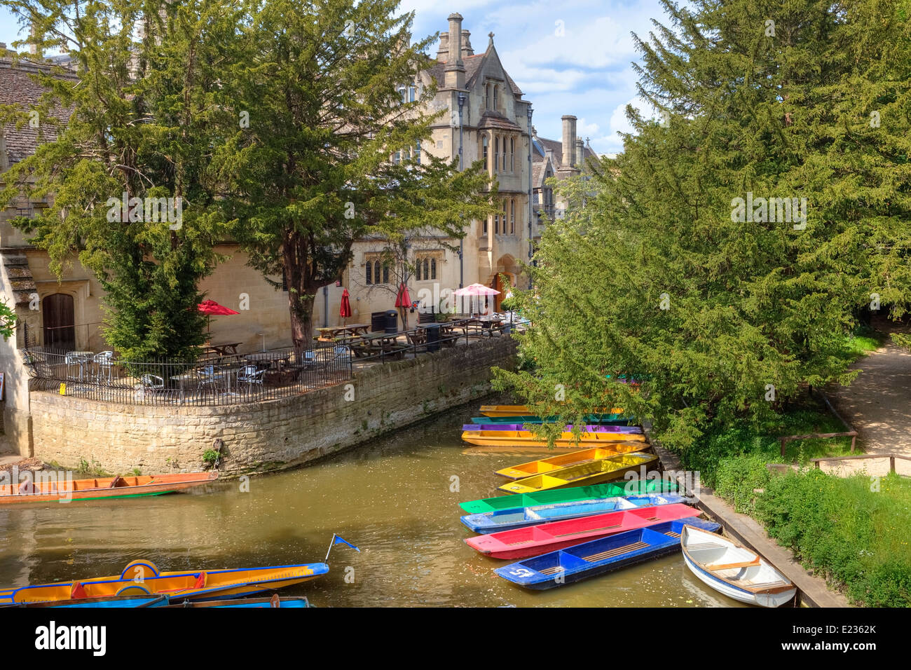 Magdalen Bridge, Punting, Oxford, Oxfordshire, England, United Kingdom Stock Photo