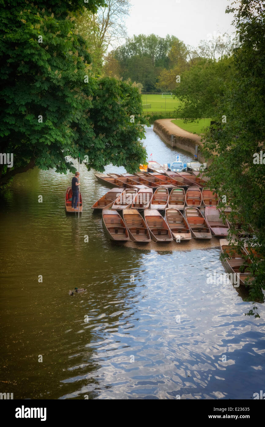 Magdalen Bridge Boathouse - Punting Tours (Oxford) - Lo que se debe
