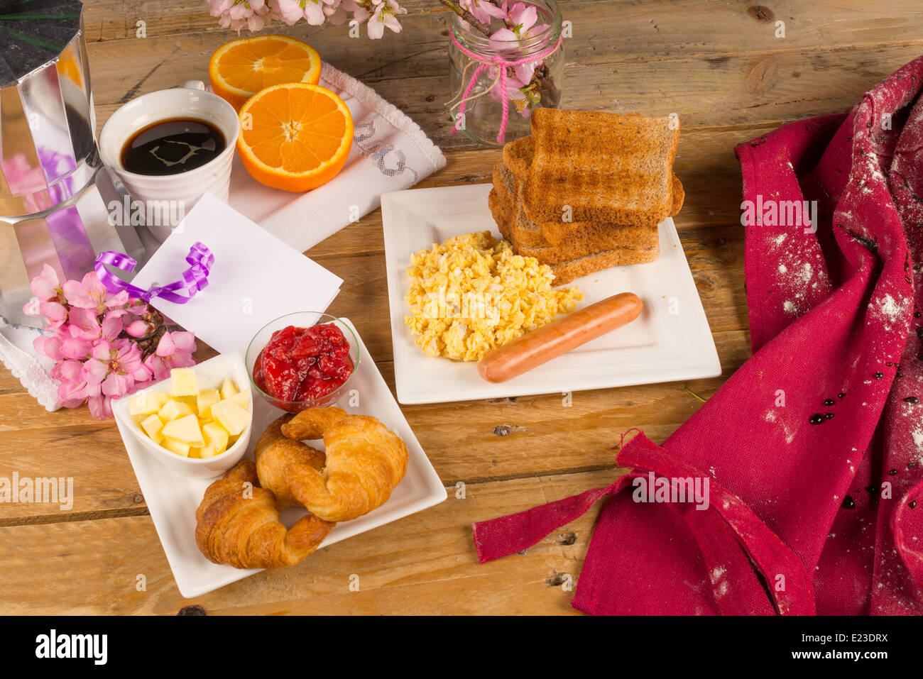 Kids breakfast outlet table