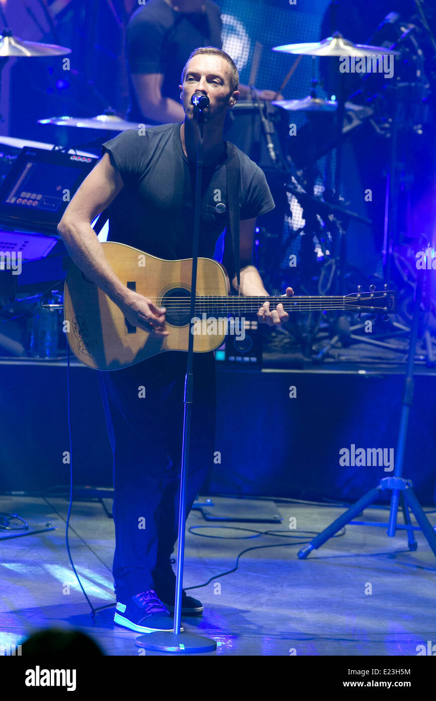 Chris Martin (COLDPLAY), June 14, 2014 MTV VMAJ (Video Music Awards