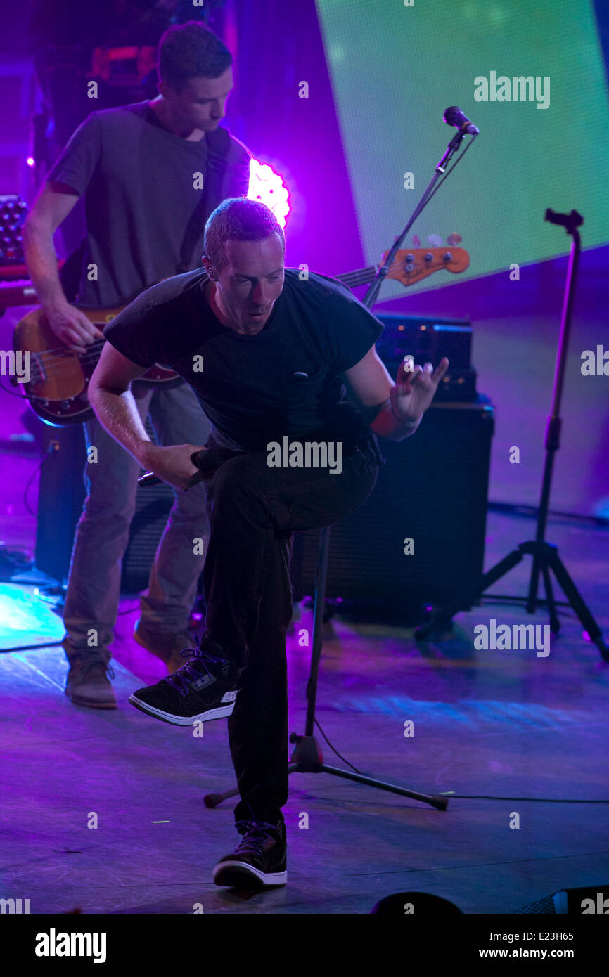 Chris Martin (COLDPLAY), June 14, 2014 MTV VMAJ (Video Music Awards