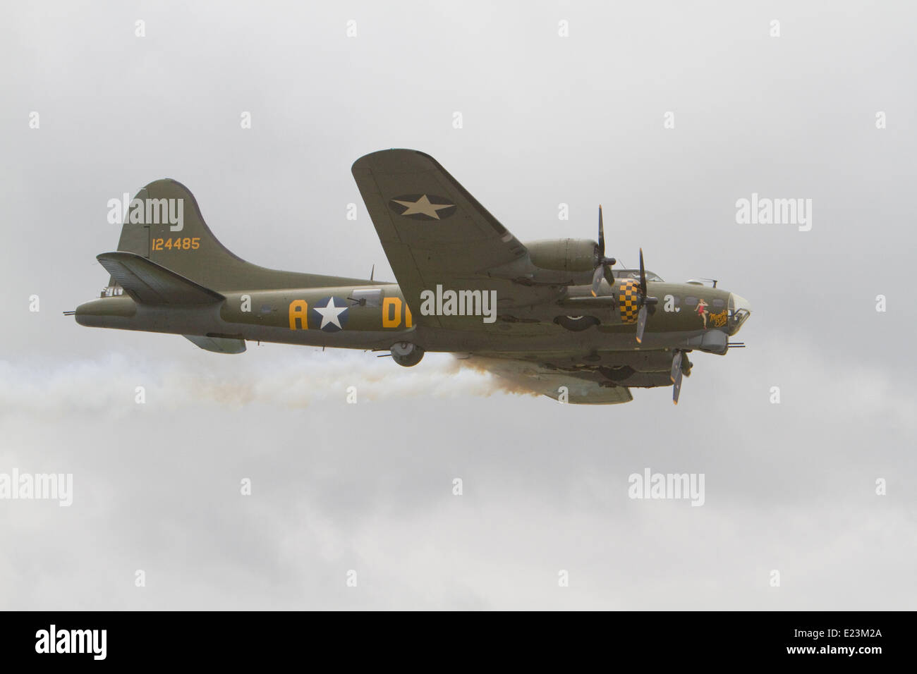 Biggin Hill, UK.14th June, 2014. B-17 Flying Fortress G-BEDF Sally B at the Festival of Flight in Biggin Hill Credit: Keith Larby/Alamy Live News Stock Photo