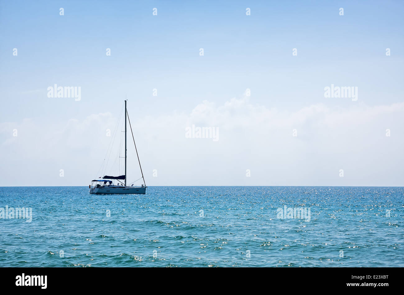 Ocean sailboat hi-res stock photography and images - Alamy