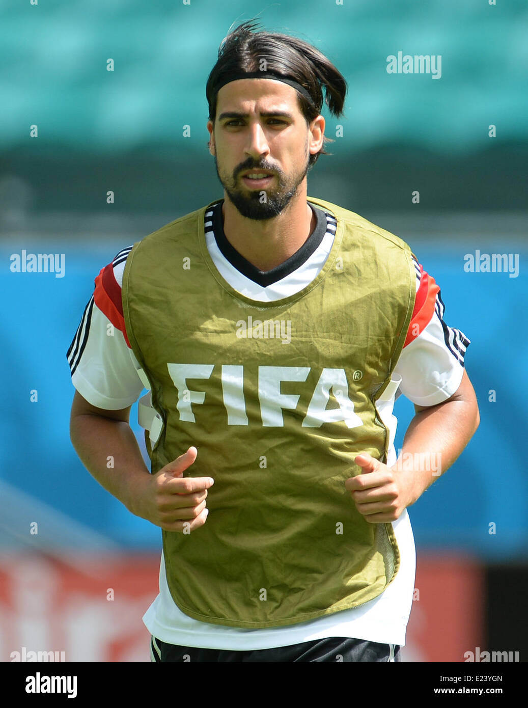 Salvador da Bahia, Brazil. 15th June, 2014. Sami Khedira in action during a training session of the German national soccer team at the Arena Fonte Nova Stadium in Salvador da Bahia, Brazil, 15 June 2014. Germany will face Portugal in their group G preliminary round match at the FIFA World Cup 2014 on 16 June 2014 in Salvador da Bahia. Photo: Andreas Gebert/dpa (RESTRICTIONS APPLY: Editorial Use Only, not used in association with any commercial entity - Images must not be used in any form of alert service or push service of any kind including via mobile alert services, downloads to mobile devic Stock Photo